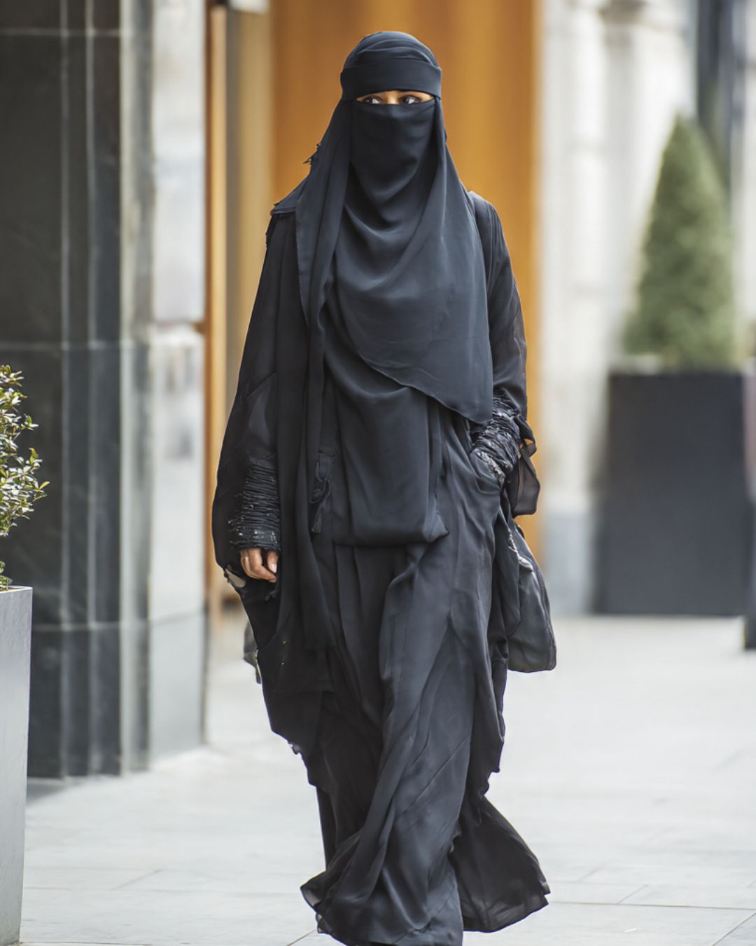 NIQAB
