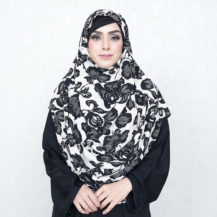 COWLNECK PINLESS | BLITE FLOWERS - A LAWN