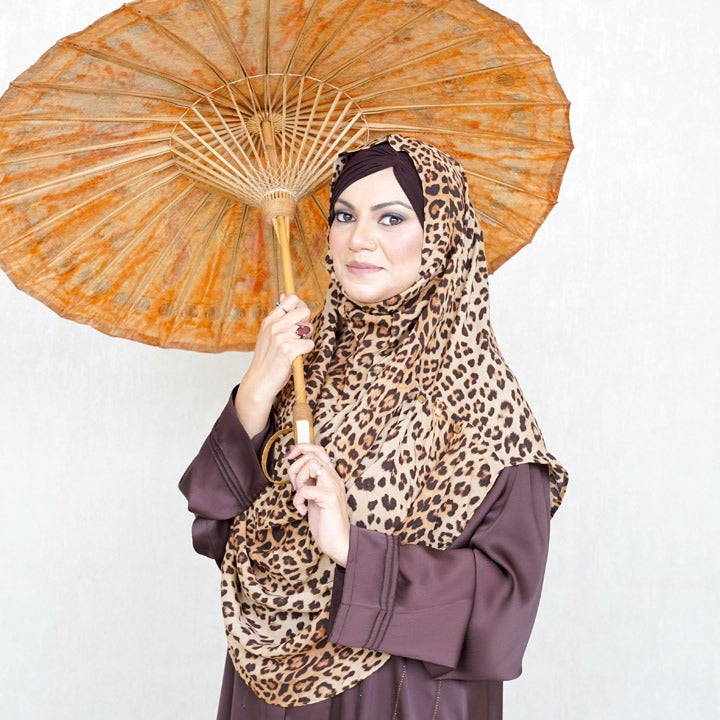 COWLNECK PINLESS | COFFEE LEOPARD - A LAWN