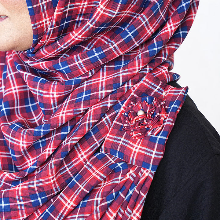 DRAPEREAZE | WHITE & RED BURBERRY - CHIFFON