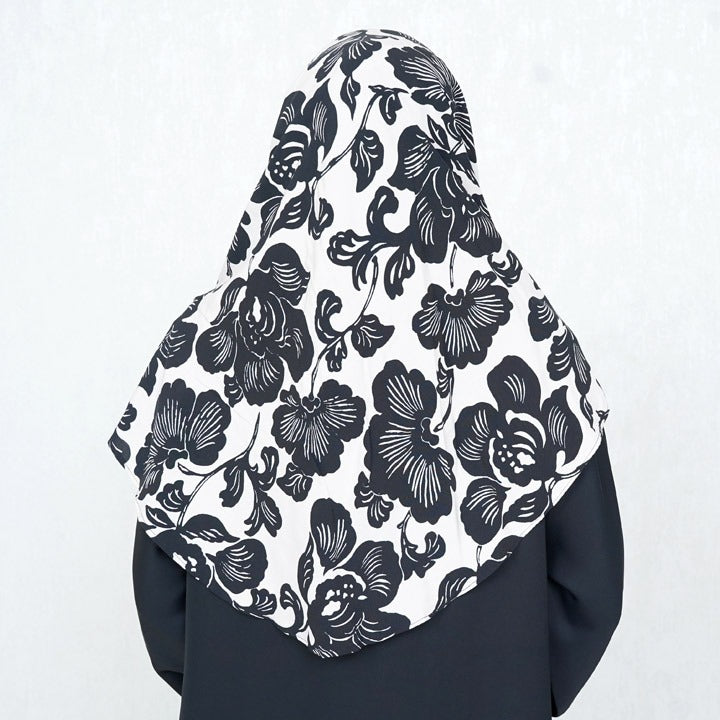 COWLNECK PINLESS | BLITE FLOWERS - A LAWN